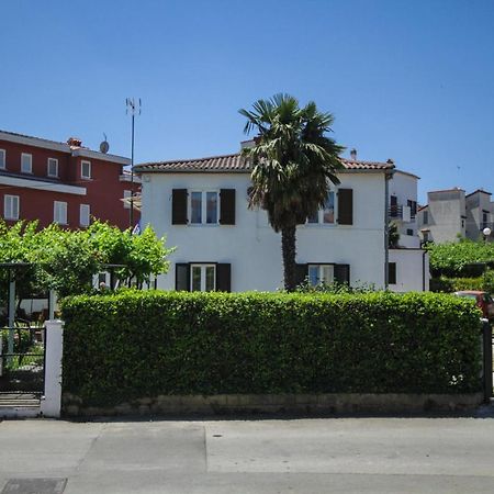 רוביני Apartment Tosca With Parking מראה חיצוני תמונה
