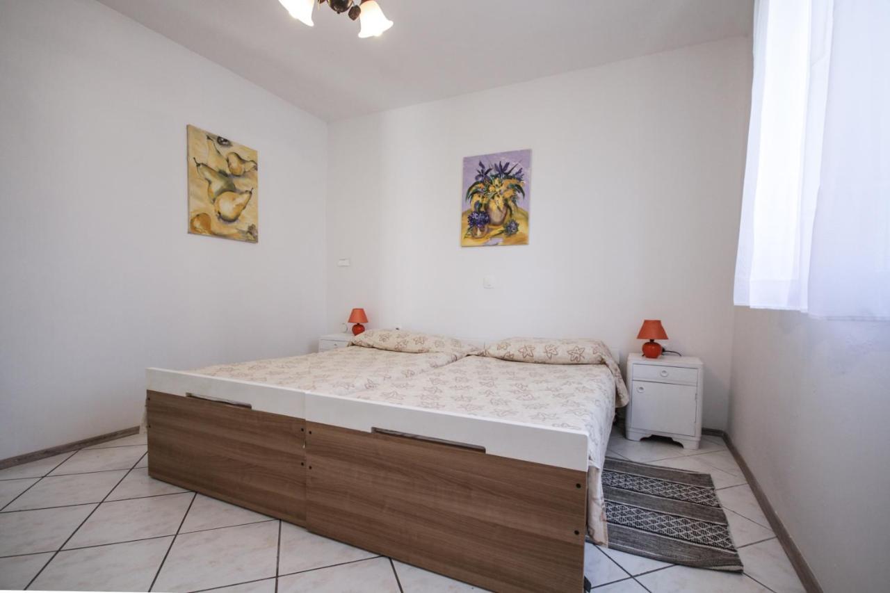 רוביני Apartment Tosca With Parking מראה חיצוני תמונה