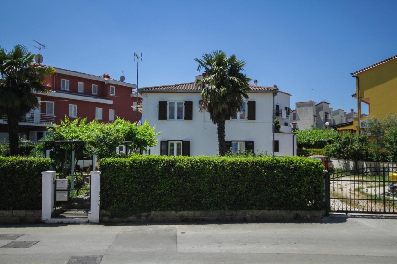 רוביני Apartment Tosca With Parking מראה חיצוני תמונה
